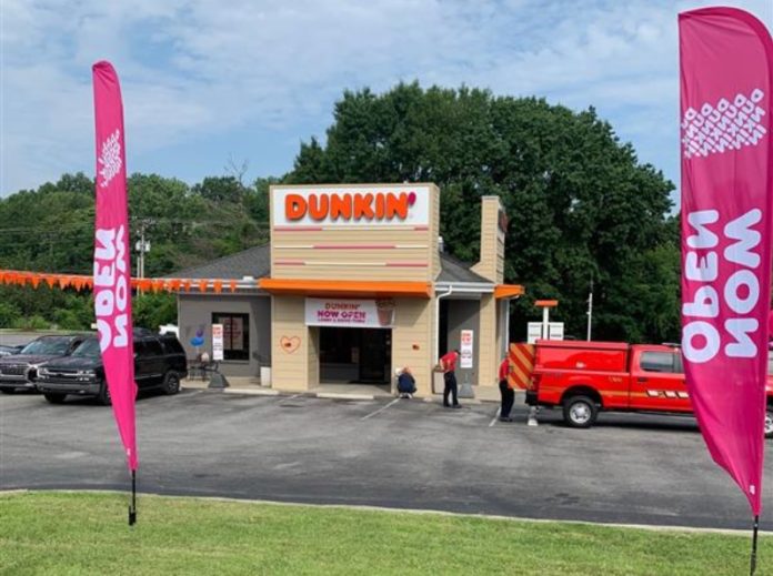 Dunkin' Opens in Dickson